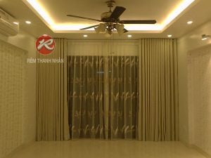 Rèm vải một màu tại đường Tố Hữu, Hà Đông