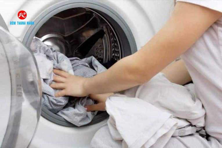 Phương pháp giặt rèm cửa nhanh và hiệu quả