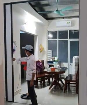 Cách thức hoạt động & Vận hành cửa nhựa trong suốt