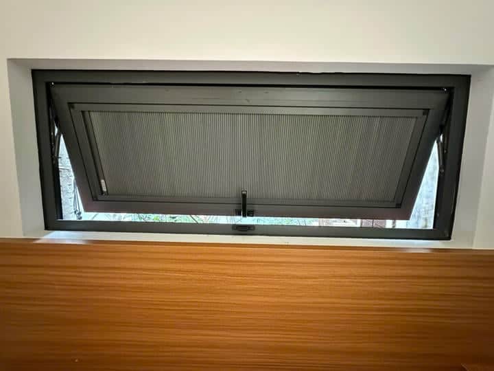 Rèm tổ ong trên kính SF340