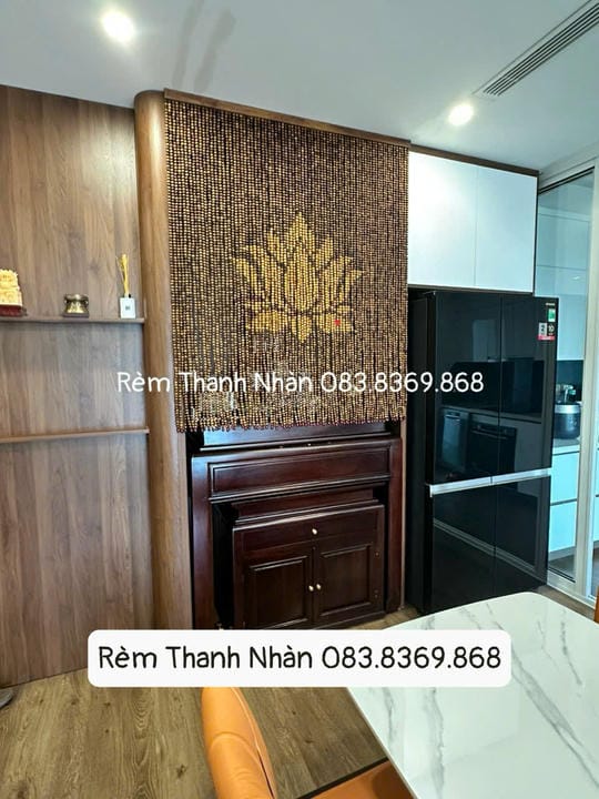 Rèm hạt gỗ bàn thờ phòng khách