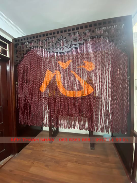 Có nên dùng rèm hạt gỗ Bồ Đề để che bàn thờ chung cư?