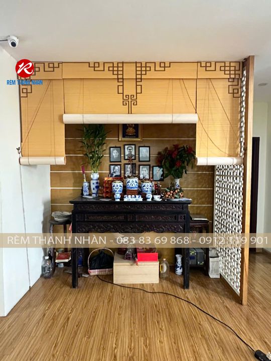 Mành che bàn thờ bằng trúc in tranh UV